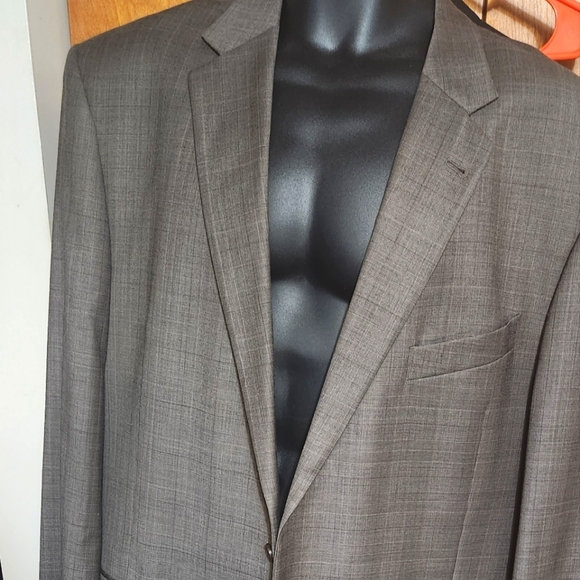 Joseph Abboud 2 Buttons Plaid suit